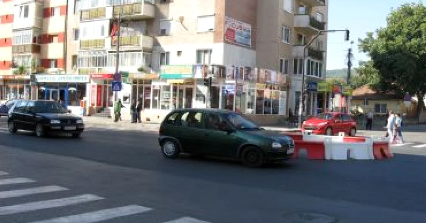 Alba Iulia: Giratoriu contestat în cartierul Cetate