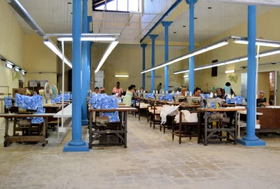 Muncitoare în textile. Foto: Pixabay.com