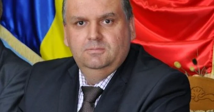 Prefectul Adrian Constantinescu