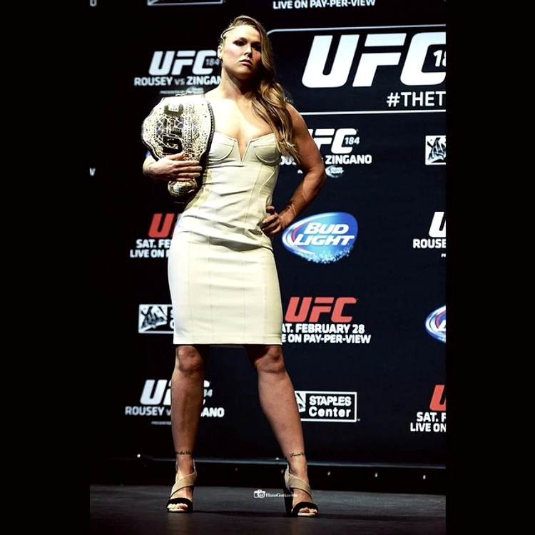 Ronda Rousey e în top cinci printre cele mai sexi luptătoare
