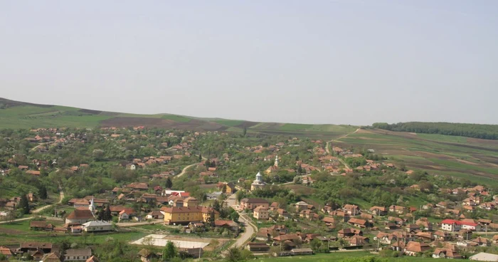 Satul Călăraşi, vedere de pe un dela din apropiere FOTO: Fotolux Turda