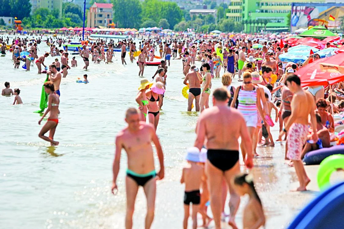 
    Plajele sunt pline  