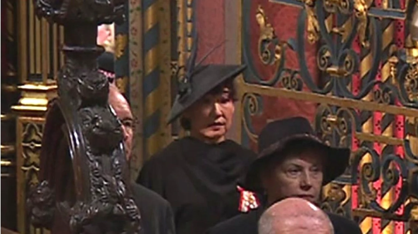 Sandra Oh a fost prezentă la funeraliile Reginei Elisabeta. FOTO: Captură Video 