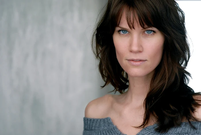 Frida (36 de ani) și-a folosit povestea pentru a scrie filmul „Selling Isobel”