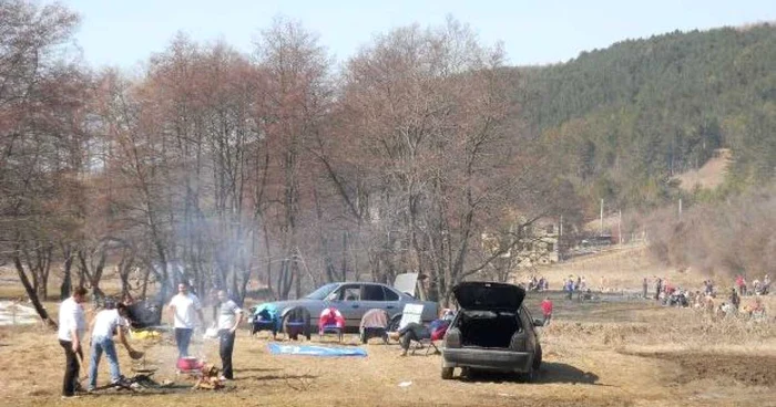 Primăria vrea să amenajeze locul de picnic în poienile de la Aghireş