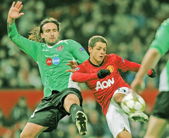 
    5 decembrie 2012. CFR Cluj câştiga cu  1-0 pe terenul celor  de la Manchester  UnitedFoto: AFP  