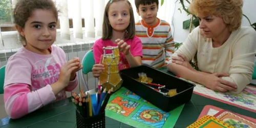 Târgovişte: 2.500 de târgovişteni se vor asistenţi maternali