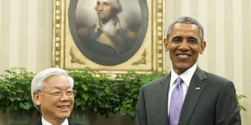 Presedintele american Barack Obama alaturi de secretarul general al Partidului Comunist din Vietnam Nguyen Phu Trong FOTO AFP/Getty Images