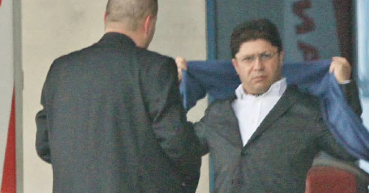 Gruia Stoica,  surprins la Aeroportul Internaţional  „Henri Coandă“, în urmă  cu o săptămână