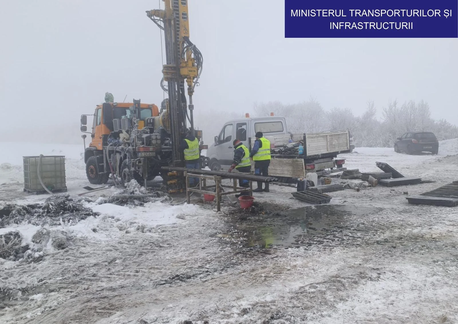 Ministrul Transporturilor: Lucrările feroviare și rutiere continuă în ciuda gerului