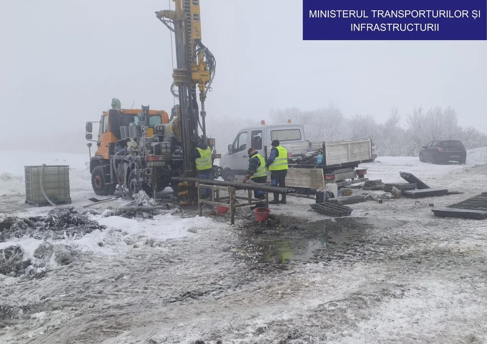 Ministrul Transporturilor: Lucrările feroviare și rutiere continuă în ciuda gerului