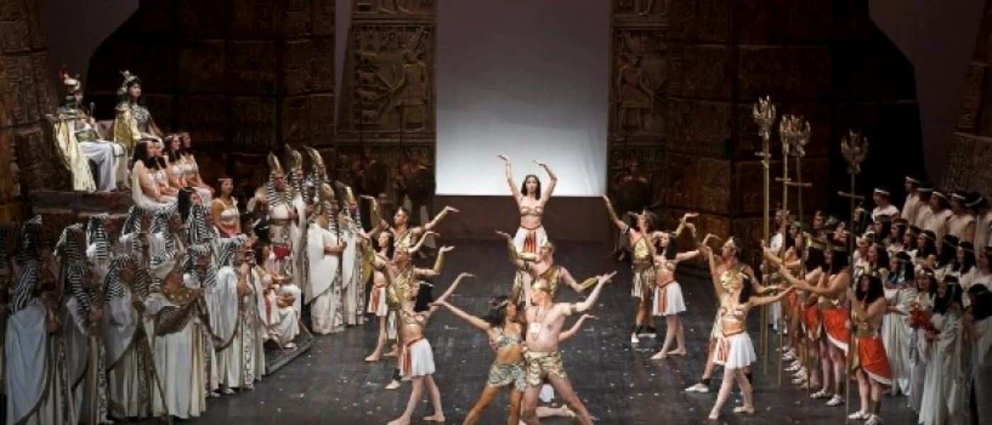 Aida opera ONB scenografie