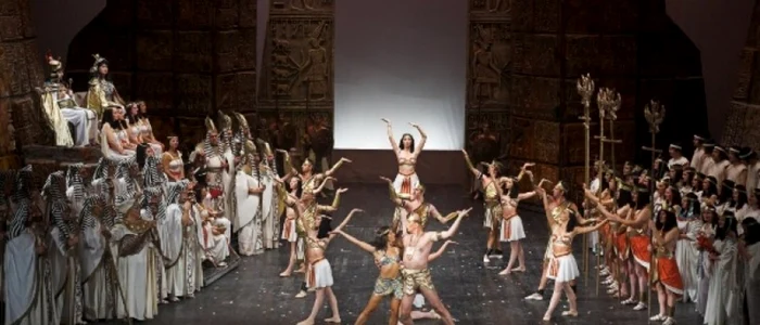 Aida opera ONB scenografie