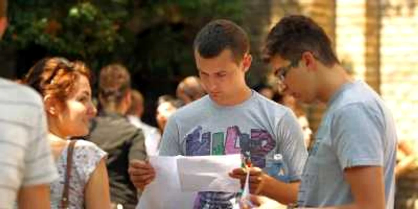Elevii timişeni au intrat azi în "focul" Bacalaureatului. FOTO: Arhivă