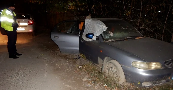 Un alt autovehicul ridicat pentru a se elibera spațiul public