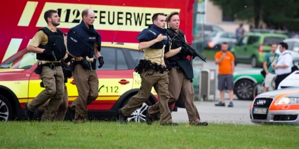Impuscaturi in Germania - Munchen. FOTO AFP