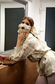 1 iulia albu costumata pandemie 1 jpg jpeg