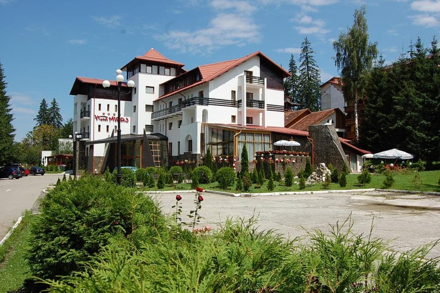 Hotelul Miraj din Poiana Brașov, deținut de familia fostului ministru Constantin Niță, a fost scos la vânzare