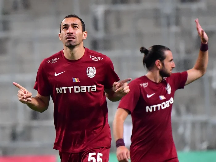 Paulo Vinicius apare deseori în careul advers, mai ales la fazele fixeFoto: sportpictures.eu