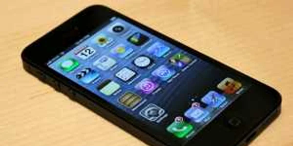 Până la sfârşitul anului, iPhone 5 va fi disponibil în 100 de ţări