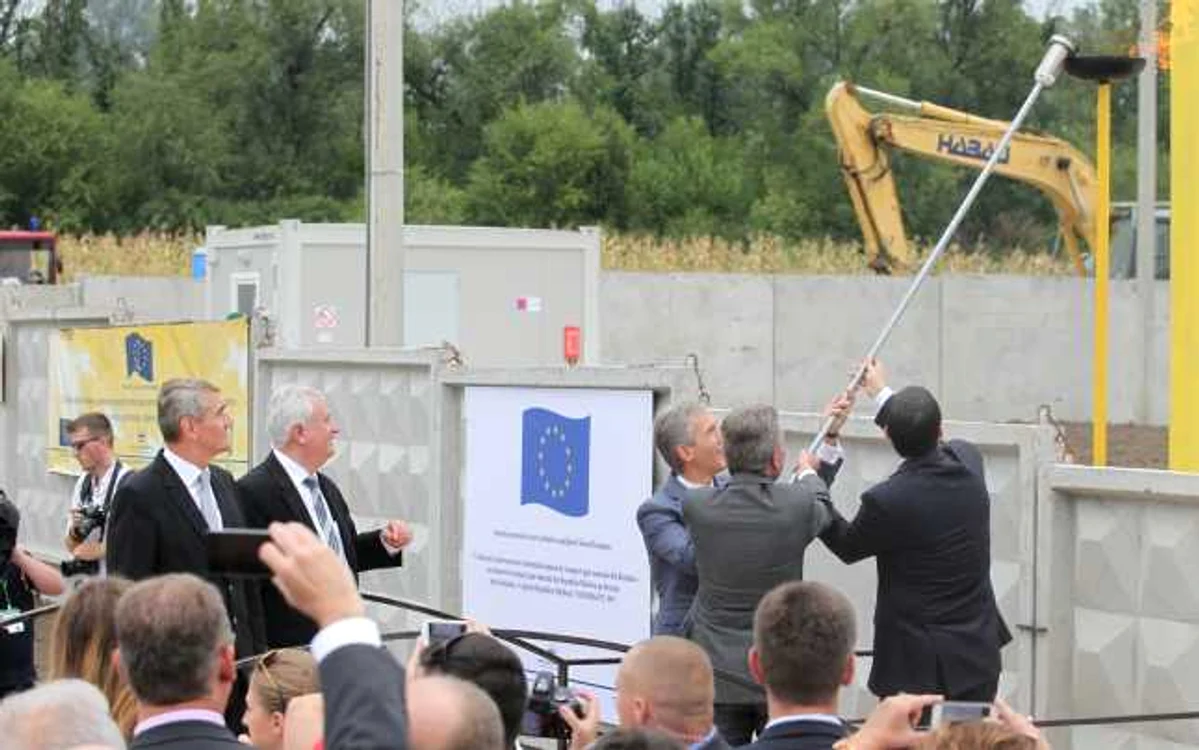 Gazoductul Iasşi-Ungheni a fost inaugurat pe 27 august
2014 FOTO Adevărul
