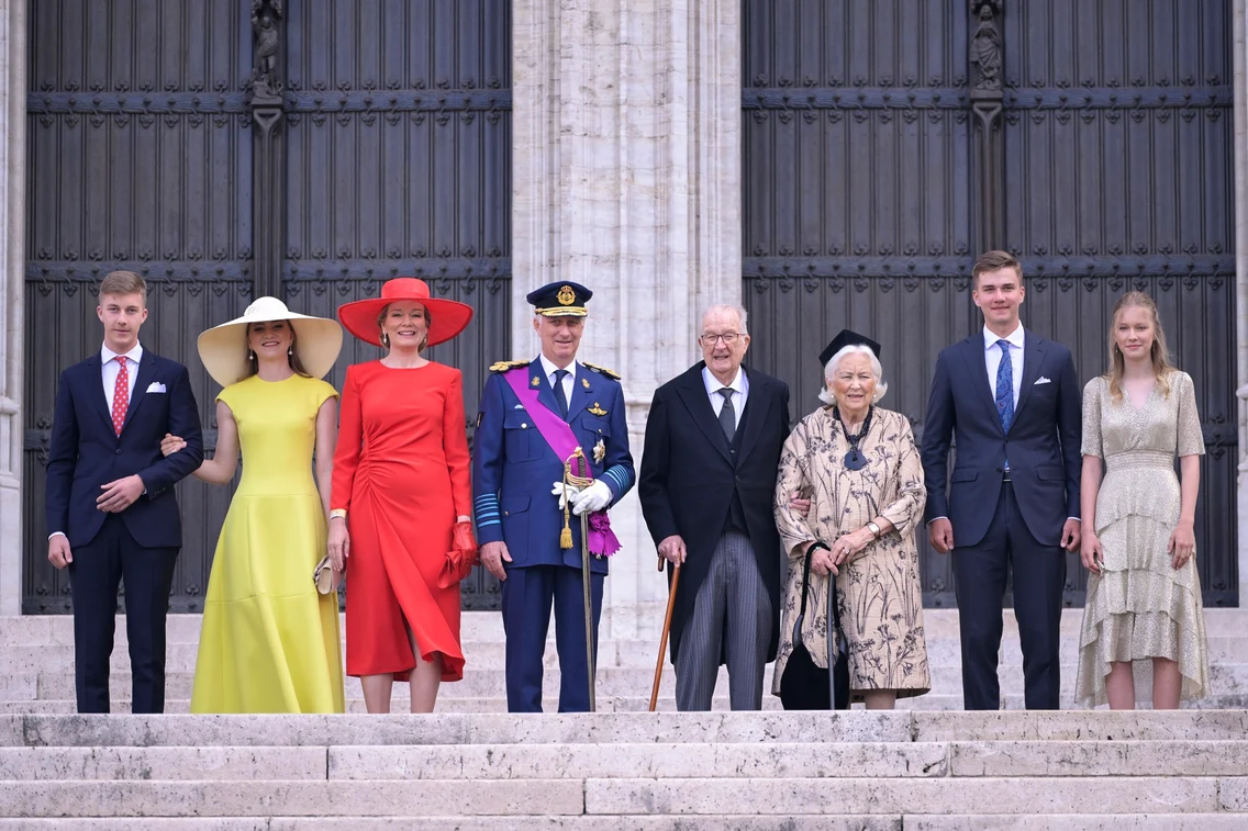 Prințesa Elisabeta, Regina Paola, Regele Albert, Regina Mathilde și Regele Philippe al Belgiei de Ziua Națională. FOTO: Casa Regală belgiană