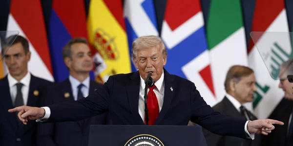 Donald Trump la summitul de pace din Egipt FOTO EPA EFE jpg