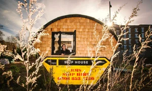 container instagram jpg