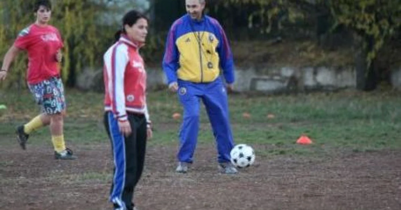 Pătraşcu este mândru că antrenează prima echipă de fete din Bănie