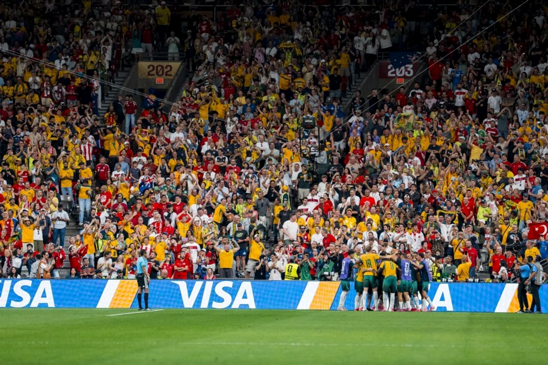 Australienii se bucură pentru victorie în fața fanilor (Foto: EPAImages)