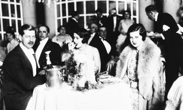Calendar 31 decembrie: 1925   Consiliul de Coroană a ratificat renunțarea prințului Carol la succesiunea tronului în favoarea fiului său, Mihai jpeg