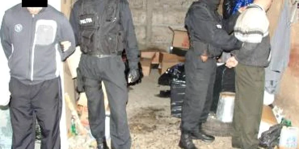 Bacău: Mii de pachete de ţigări din Ucraina şi Moldova confiscate de poliţişti