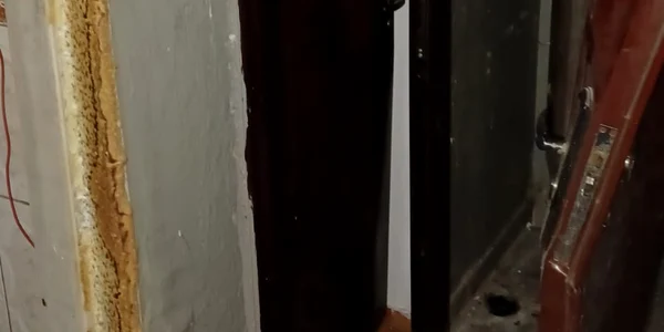 Explozia a avut loc într-un apartament dintr-un bloc de pe strada Avram Iancu. FOTO ISU Db
