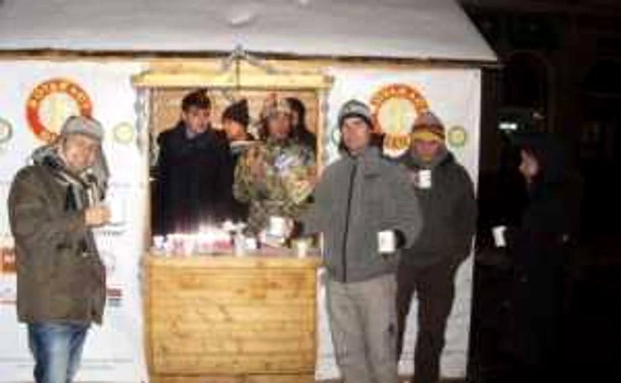 Clubul Rotaract strânge bani pentru copiii nevoiaşi din Pădurea Neagră 