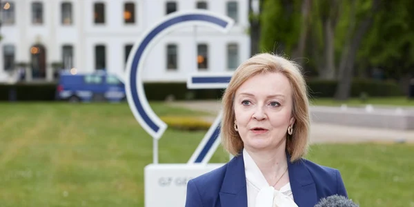 Lizz Truss la summitul G7 de la Wangels FOTO EPA-EFE