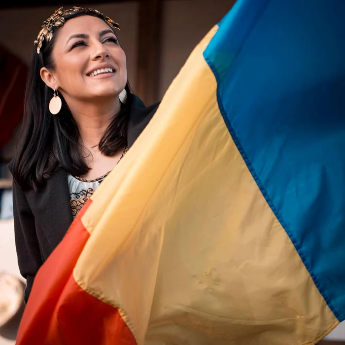 Andra a cântat piesa „România”, alături de compozitorul acesteia, Adrian DaminescuFoto: Captură Video Facebook
