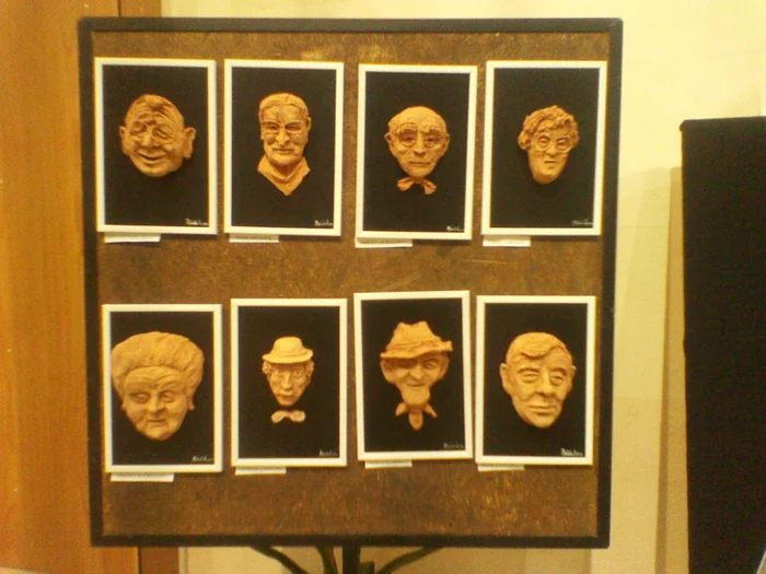 Modelaje din lut ale unor actori mari, realizate de Aurelian Bădulescu, vor fi expuse joi la Teatrul de Comedie din Bucureşti, în expoziţia "Mari actori - esenţe imateriale"