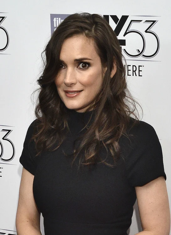winona ryder hepta 2167779 jpg jpeg