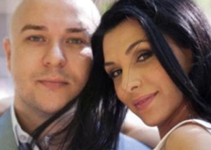 
    Sorana divortează de sotul ei după doi ani de căsnicie  