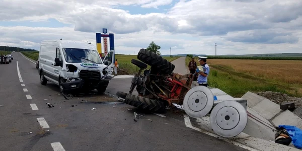accident tractor
