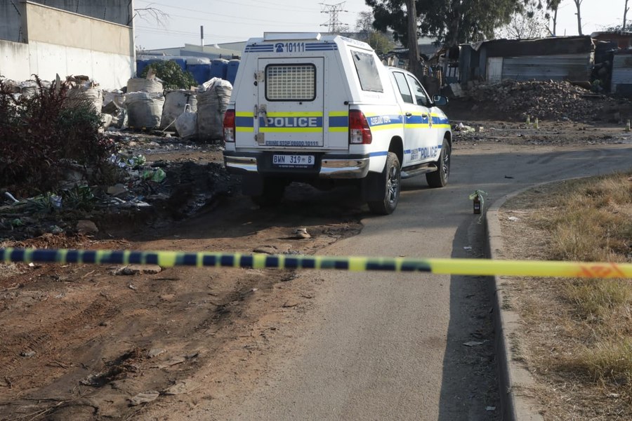 Cel puțin 12 morți într-un atac armat în Africa de Sud. Focu