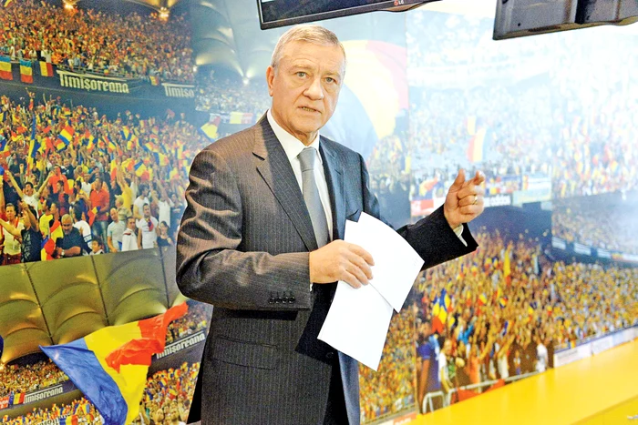 
    Mircea Sandu  se gândeşte foarte  serios să intre în politicăFoto: Mediafax  