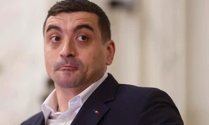 Președintele AUR, George Simion, face declarații de presă după depunerea  moțiunii de cenzură alături de PSD împotriva guvernuluii. FOTO Inquam Photos / Octav Ganea