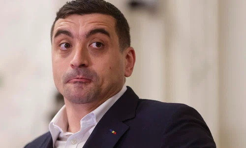 Președintele AUR, George Simion, face declarații de presă după depunerea  moțiunii de cenzură alături de PSD împotriva guvernuluii. FOTO Inquam Photos / Octav Ganea
