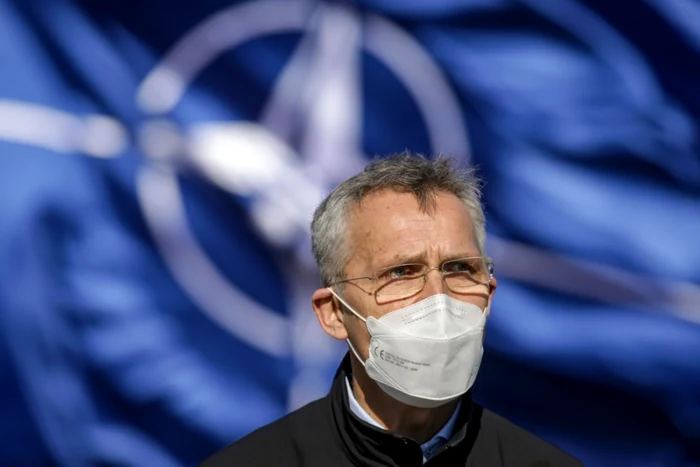 Întrebat dacă ar putea rămâne mai mult timp secretar general al NATO, Jens Stoltenberg a răspuns în aceeaşi zi că o asemenea decizie revine statelor membre ale Alianţei. FOTO Inquam Photos / Octav Ganea