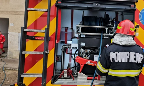 Incendiu bloc botosani ISU BOTOSANI4 jpg