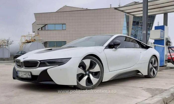 BMW I8 furat din Norvegia foto: Poliţia de Frontieră