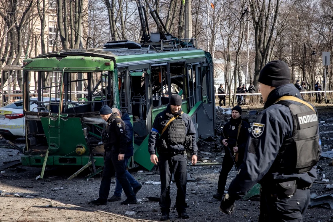 Negociatorul-şef al Rusiei, Vladimir Medinski a explicat că modelele austriac şi suedez ar însemna că Ucraina îşi va putea păstra armata, FOTO Gettyimages