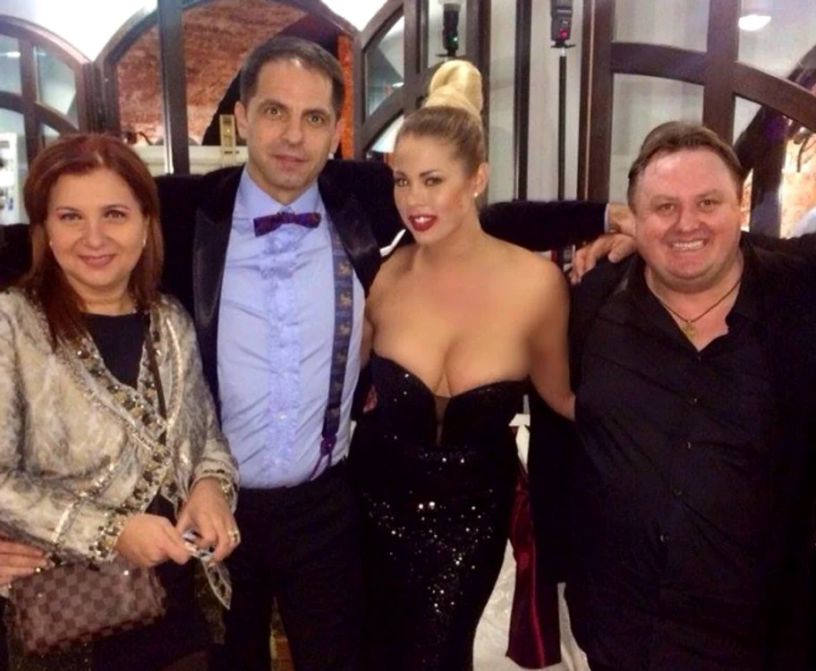 Carmen Şerban, Dan Negru, Roxana Nemeş şi Radu GrozaFoto: Arhiva personală