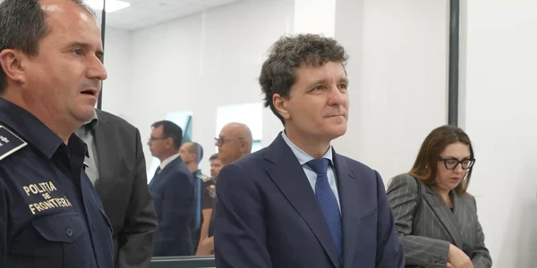 NICUȘOR DAN LA POLIȚIA DE FRONTIERĂ mp4 thumbnail png